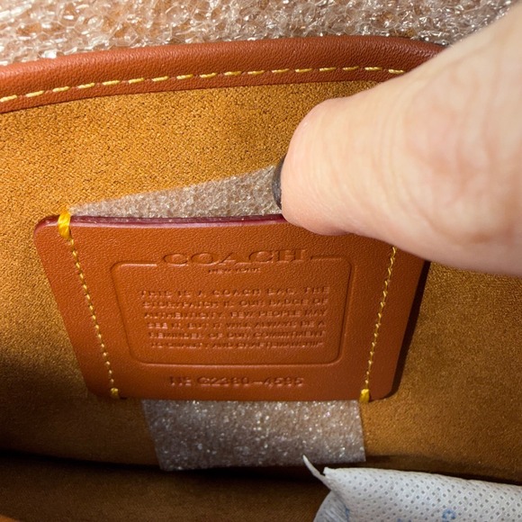 Coach Beat Saddle Bag B4RGI Khaki Multi - Picture 3 of 15